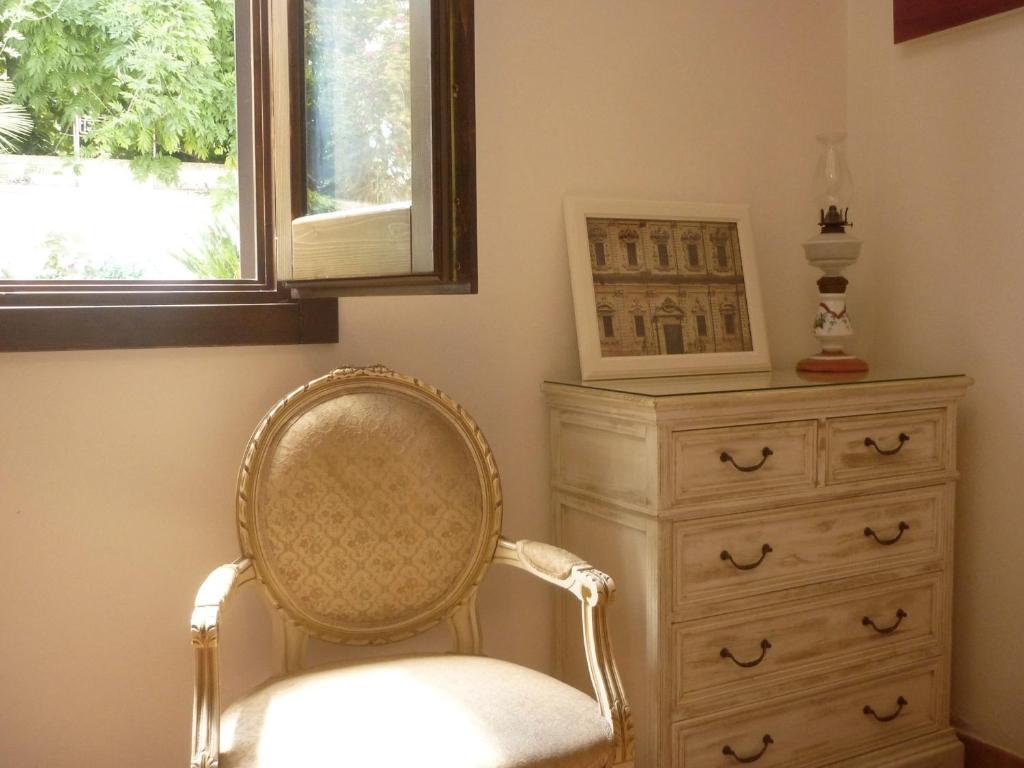 Arnesano B&B Villa Giuliana חדר תמונה
