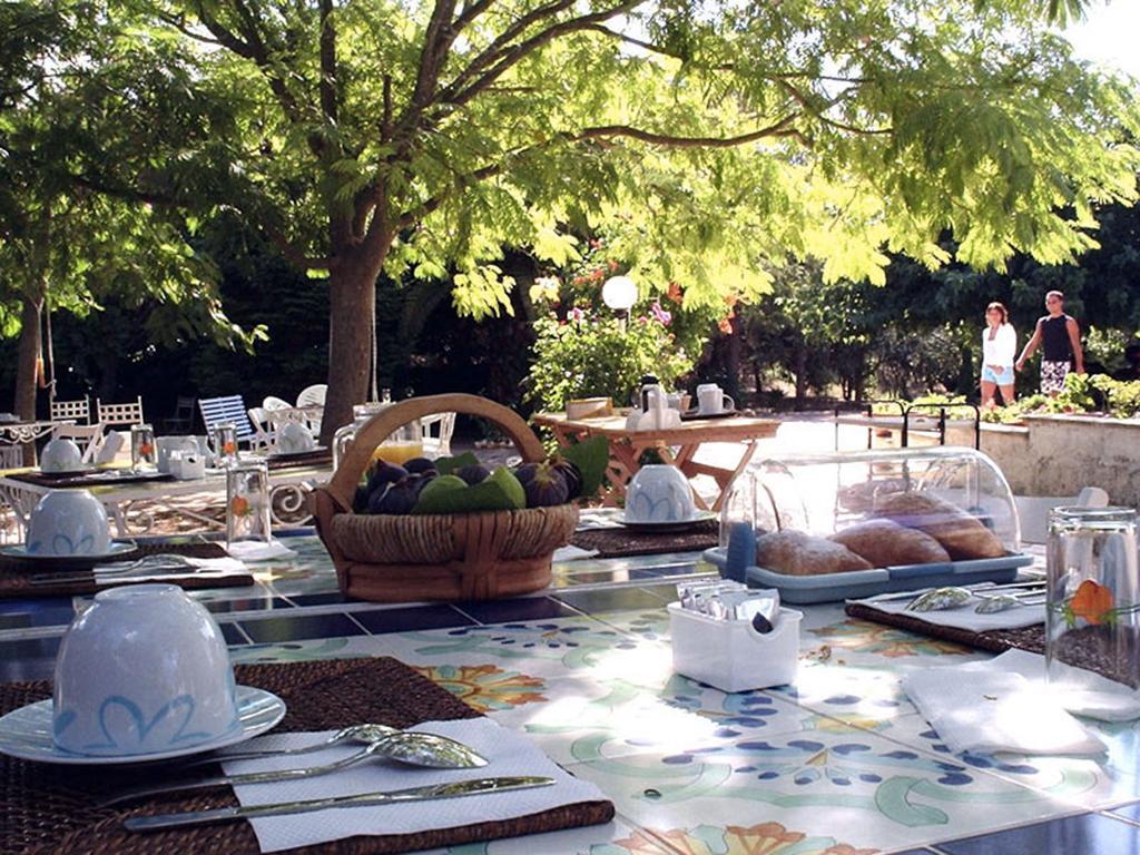 Arnesano B&B Villa Giuliana מראה חיצוני תמונה